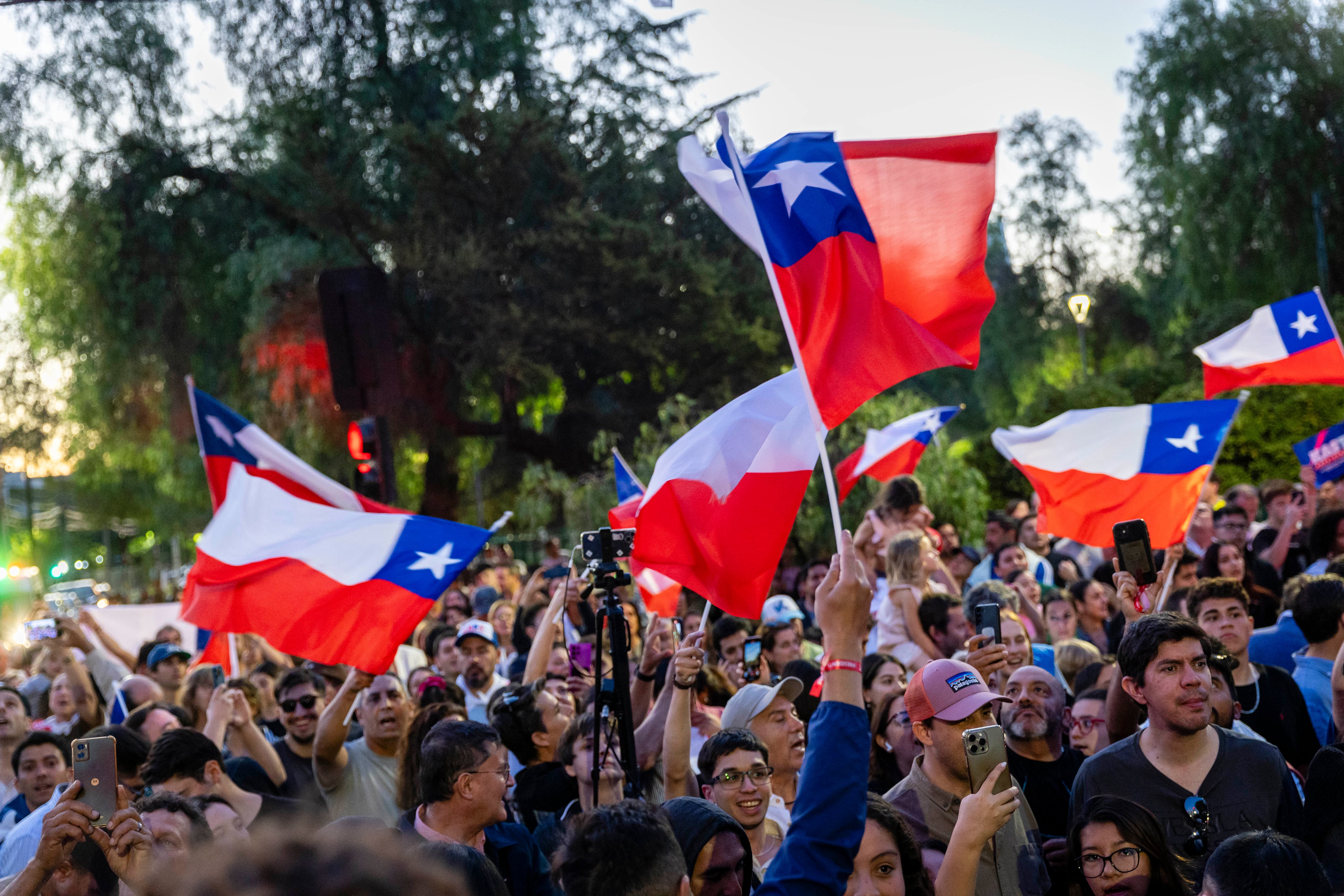 ¿Qué ha pasado en las elecciones de Chile? Ocho gráficos para entender los resultados