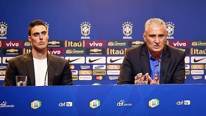 Matheus Bachi e Tite, em entrevista coletiva na CBF.