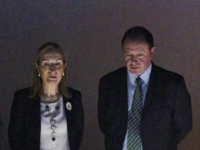 La ministra, Ana Pastor, durante la reunión que mantuvo con el director del puerto de Ashdod, Gidedon Sittermandurante su viaje a Israel