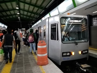 Una estación del Tren Ligero en Ciudad de México, en 2021.
