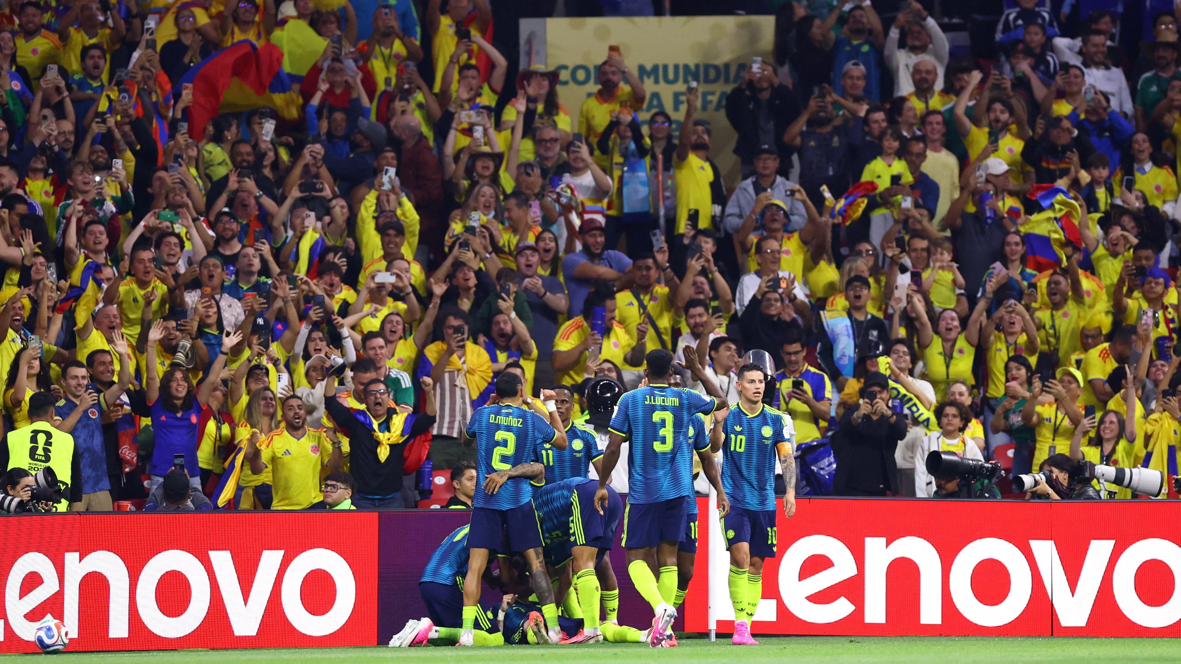 Colombia tiene su fiesta en el Azteca con un triunfo ante Uzbekistán
