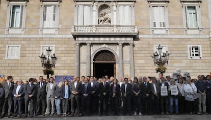 Concentració davant del Palau de la Generalitat.