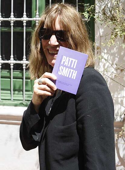 La cantante y poeta Patti Smith, ayer en Granada.