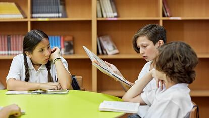 Estudiantes chilenos de educación primaria, en febrero de 2023.