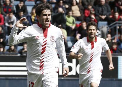 Jairo celebra el primer gol del Sevilla