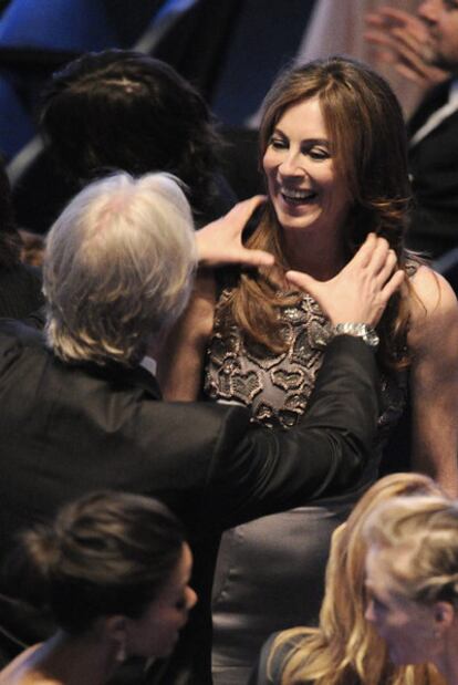 Encuentro de James Cameron y Kathryn Bigelow antes de dar comienzo la ceremonia.