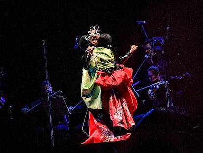 Bjork, durante su actuación en el Primavera Sound de Sao Paulo.