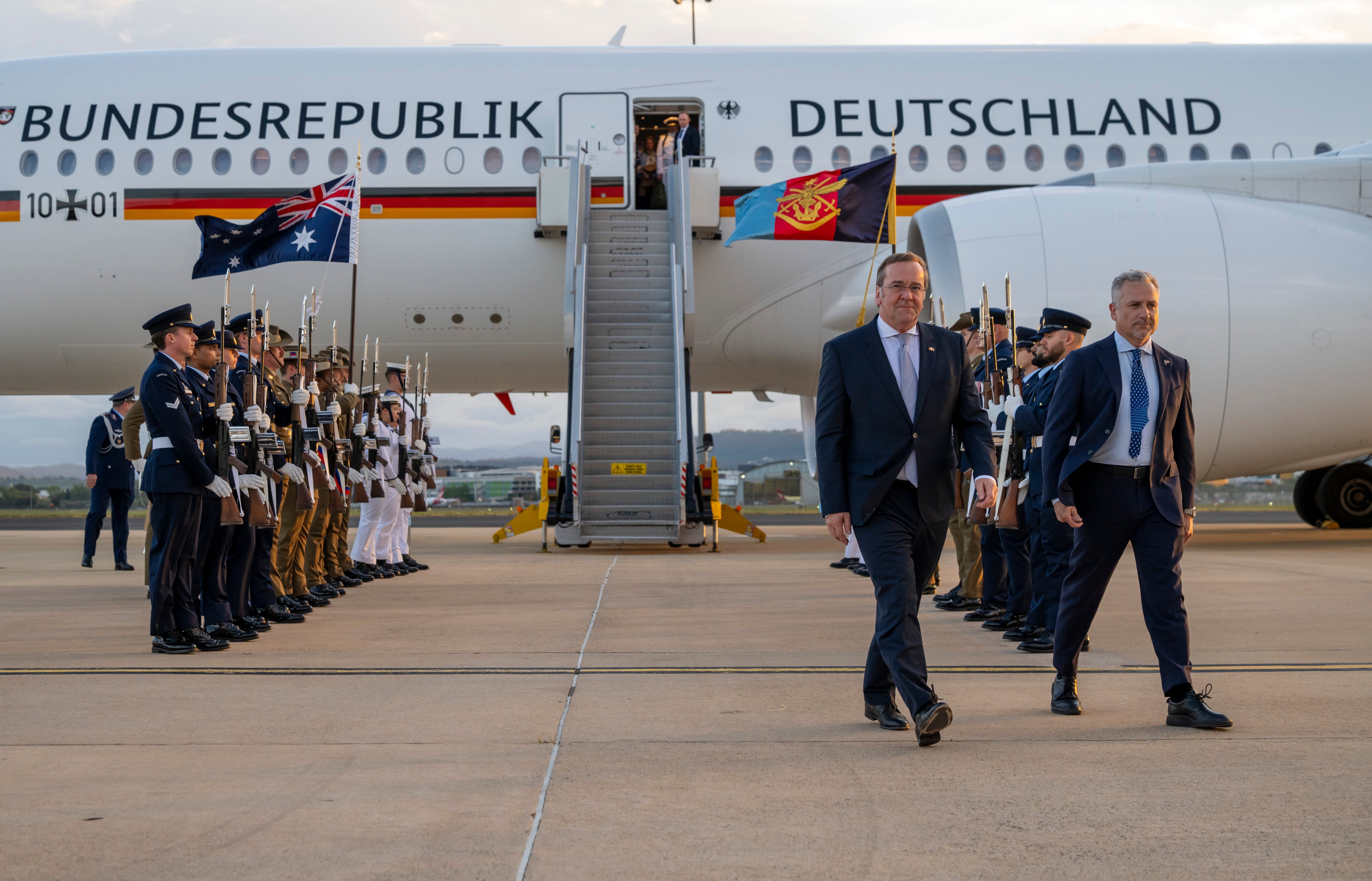 El Gobierno alemán aclara que todos los hombres pueden permanecer más de tres meses en el extranjero sin pedir autorización