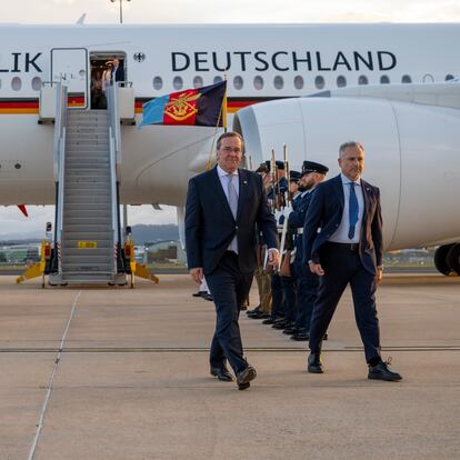 Boris Pistorius ministro de Defensa de Alemania a su llegada de Australia