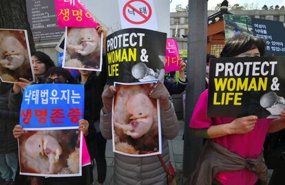 Protestas de detractores del aborto en Seúl (Corea del Sur).