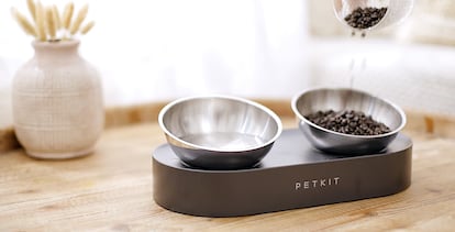 El cuenco antideslizante de la marca Petkit tiene una capacidad para dos comidas completas.
