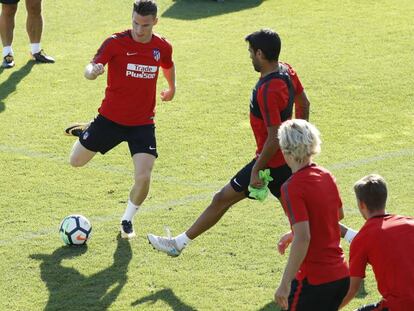 Los jugadores del Atlético de Madrid durante un entrenamiento.