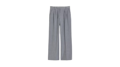 Pantalón de vestir en sarga con pinzas y cierre de cremallera para mujer, estilo look groutfit oficina de H&M.