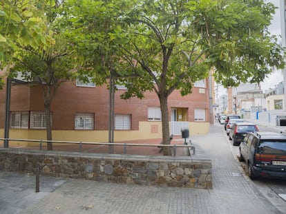 La pla&ccedil;a d&#039;Antonio Machado de Sabadell.