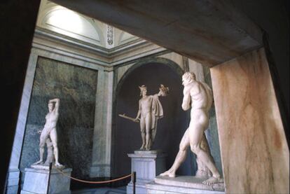 <i>Perseo vence a Medusa</i> y dos púgiles, de Cánova, en los Museos Vaticanos.