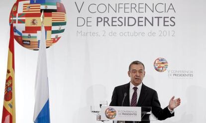 El presidente de Canarias, Paulino Rivero, en la V Conferencia de Presidentes. 