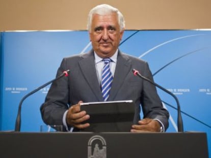 El presidente de la CEA, Santiago Herrero.