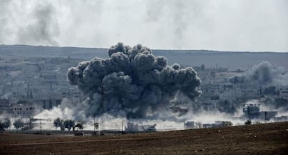 Una explosi&oacute;n en la ciudad siria de Kobane, el martes 29 de septiembre. 