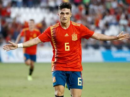 Manu García, del Sporting, celebra un gol con la selección española sub-21.