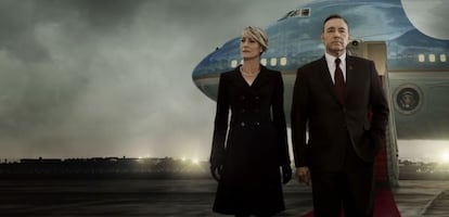 Los actores Robin Wright y Kevin Spacey, protagonistas en los papeles de Claire y Frank Underwood, en la serie House of Cards.