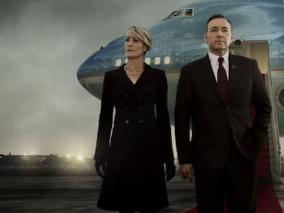 Los actores Robin Wright y Kevin Spacey, protagonistas en los papeles de Claire y Frank Underwood, en la serie House of Cards.