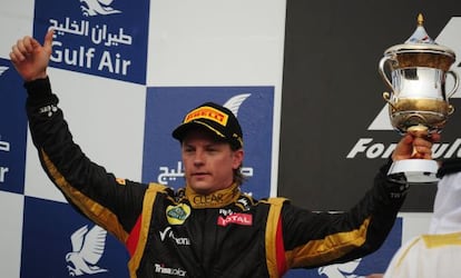 Raikkonen, en el podio del GP de Bahr&eacute;in.