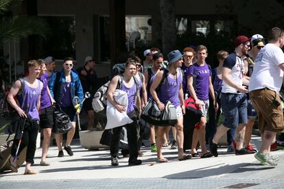 Un dels primers grups a arribar a Salou, aquest diumenge.