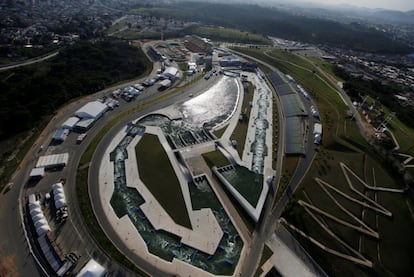 Así está, al 16 de julio de 2016, la zona donde se realizarán las pruebas olímpicas del Canotaje de Slalom en el parque olímpico Deodoro en Río de Janeiro (Brasil), el 16 de julio de 2016.
