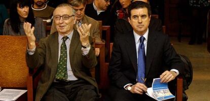 Antonio Alemany (izq) junto a Jaume Matas durante el juicio en 2012.