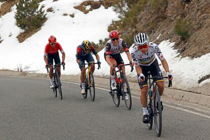 Higuita, Almeida, Carapaz y Nairo, en la subida de Boí Taüll.