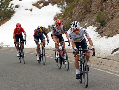 Higuita, Almeida, Carapaz y Nairo, en la subida de Boí Taüll.