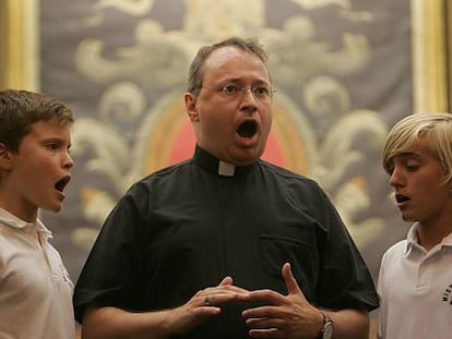 Ni&ntilde;os cantores de El Misteri durante la &#039;Prova de Veus&#039; realizada ayer en Elche.