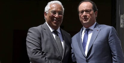 El primer ministro portugués, António Costa, recibe en Lisboa al presidente francés, François Hollande.