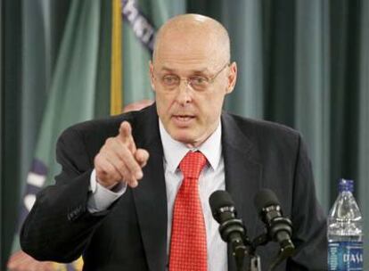 Henry Paulson, durante la rueda de prensa en la sede del Tesoro de EE UU.