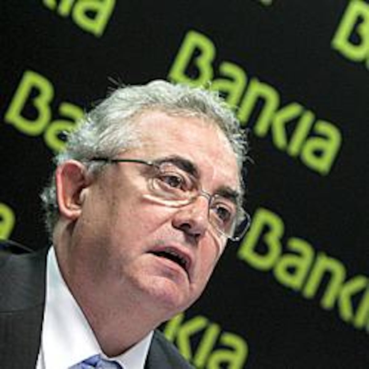 Bankia prevé ganar al menos 410 millones en 2011 y dar la mitad a ...