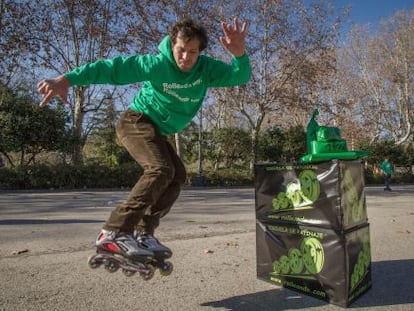 Un integrante de la Asociación de Patinaje Rolleando.