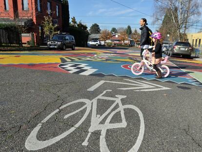 Se espera que la ciudad estadounidense la proporción de ciudadanos que viajan principalmente en transporte público, bicicleta o a pie aumente a 50%, y que aumente cuatro veces la cantidad de vehículos eléctricos hasta 8,000.