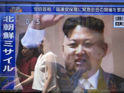Telas nas ruas de Tóquio mostram a imagem de Kim Jong-un.