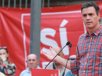 Pedro Sánchez participa en la Fiesta de la Rosa