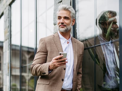 Unas buenas zapatillas también están hechas para los hombres más clásicos.