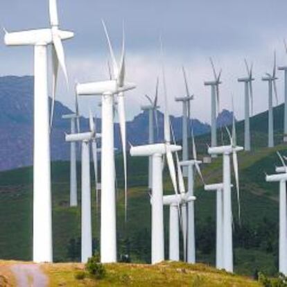 Molinos de viento en un parque eólico.