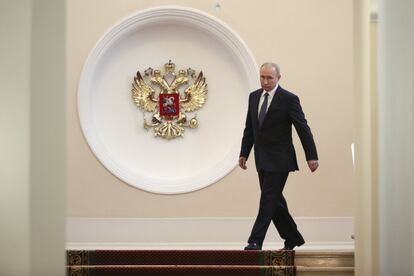 Vladímir Putin tomó hoy posesión de su cuarto mandato como presidente de Rusia en una pomposa ceremonia en la sala de San Andrés del Gran Palacio del Kremlin.