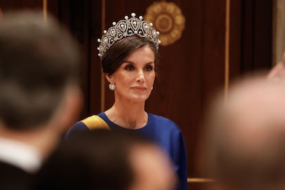 La reina Letizia, durante la cena de gala con motivo de su visita de Estado a Países Bajos, este miércoles en Ámsterdam (Países Bajos).
