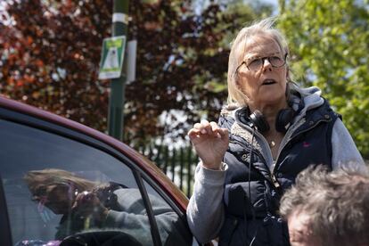 Phyllida Lloyd dirige una escena de 'Volver a empezar (Herself)'.