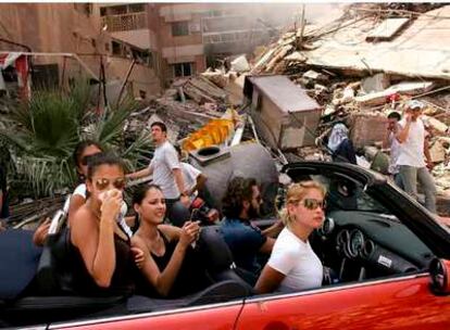 La foto realizada por Spencer Platt en Beirut, el pasado agosto, que ha sido premiada por World Press Photo 2006 .