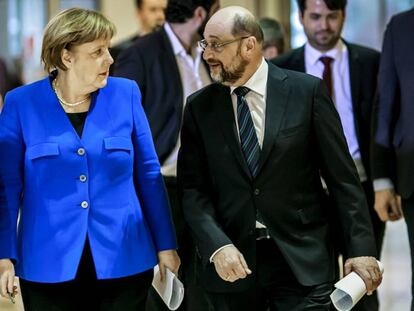 Angela Merkel con Martin Schulz.