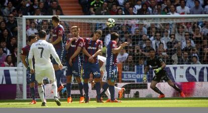 Cristiano marca el primer davant l'Eibar.