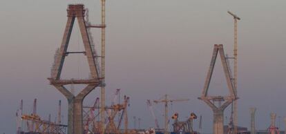 Obras del segundo puente de Cádiz.