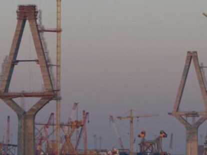 Obras del segundo puente de Cádiz.