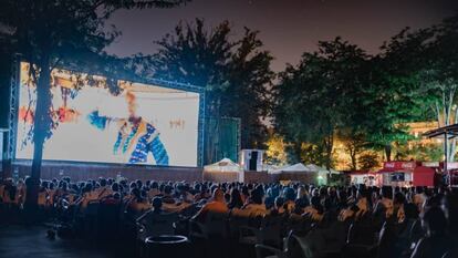 Imagen del Fescinal, el festival de cine al aire libre, este verano. Foto cedida por la organización.